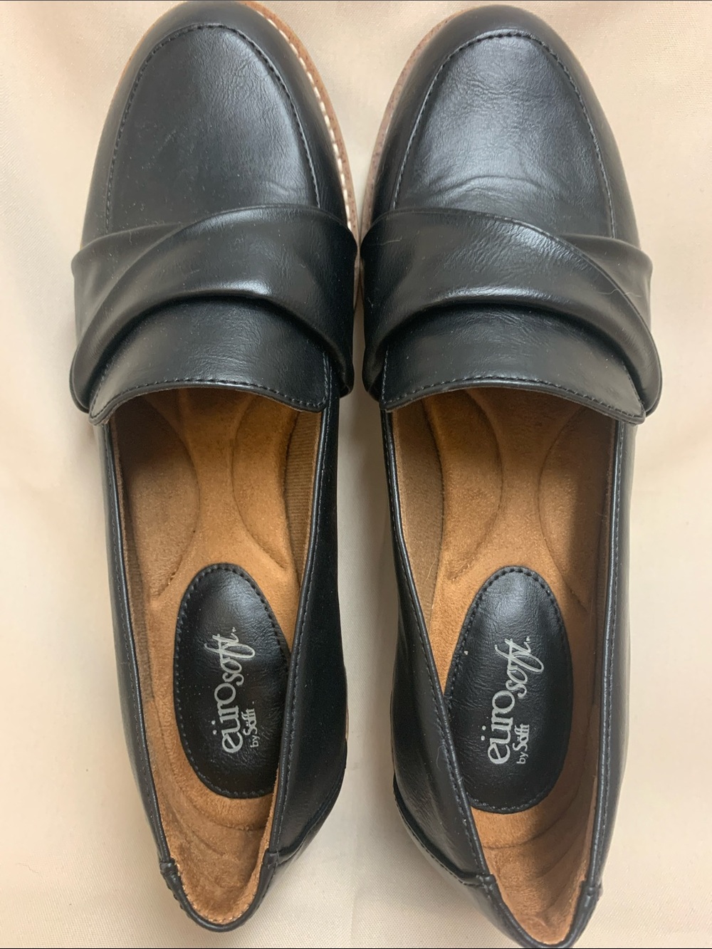 Eurosoft by Sofft Black Leia Ruched Loafers Comfort Flats Size 9